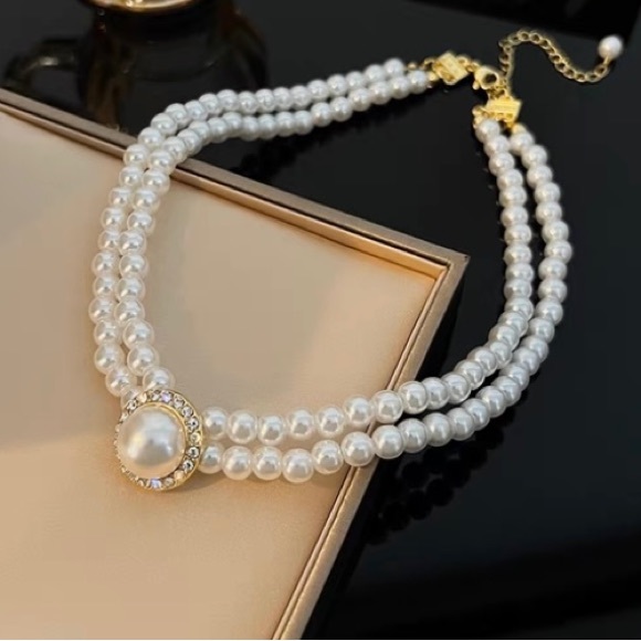 Brand New Pearl Necklace - Picture 1 of 3